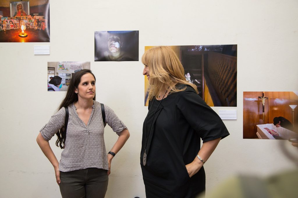 Откриване на изложбата "Светлината отвътре" на Даниеле Виласана - фотограф Вили Гутова