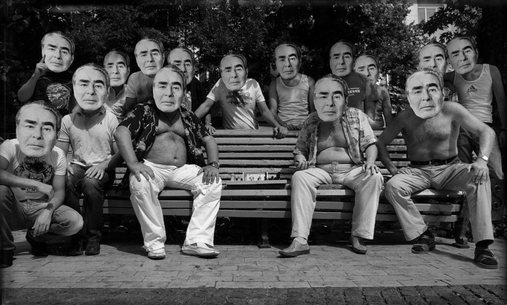 ТакешиКитано и други икони | Фотограф: Петр Ловигин