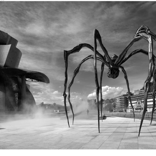 Maman, or the giant spider of the Guggenheim